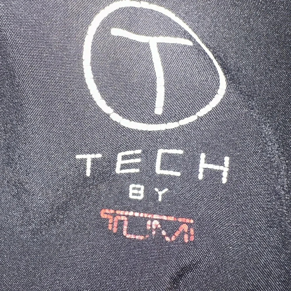 Tech By Tumi Jacket Men Size Medium Soft Shell Long Sleeve Full Zip Gray TT-0012